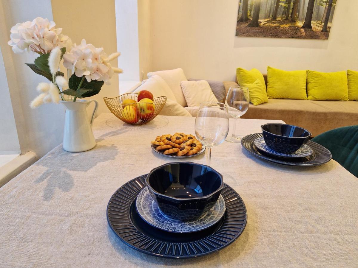 Lovely Apartment In Tallinn Old Town Extérieur photo