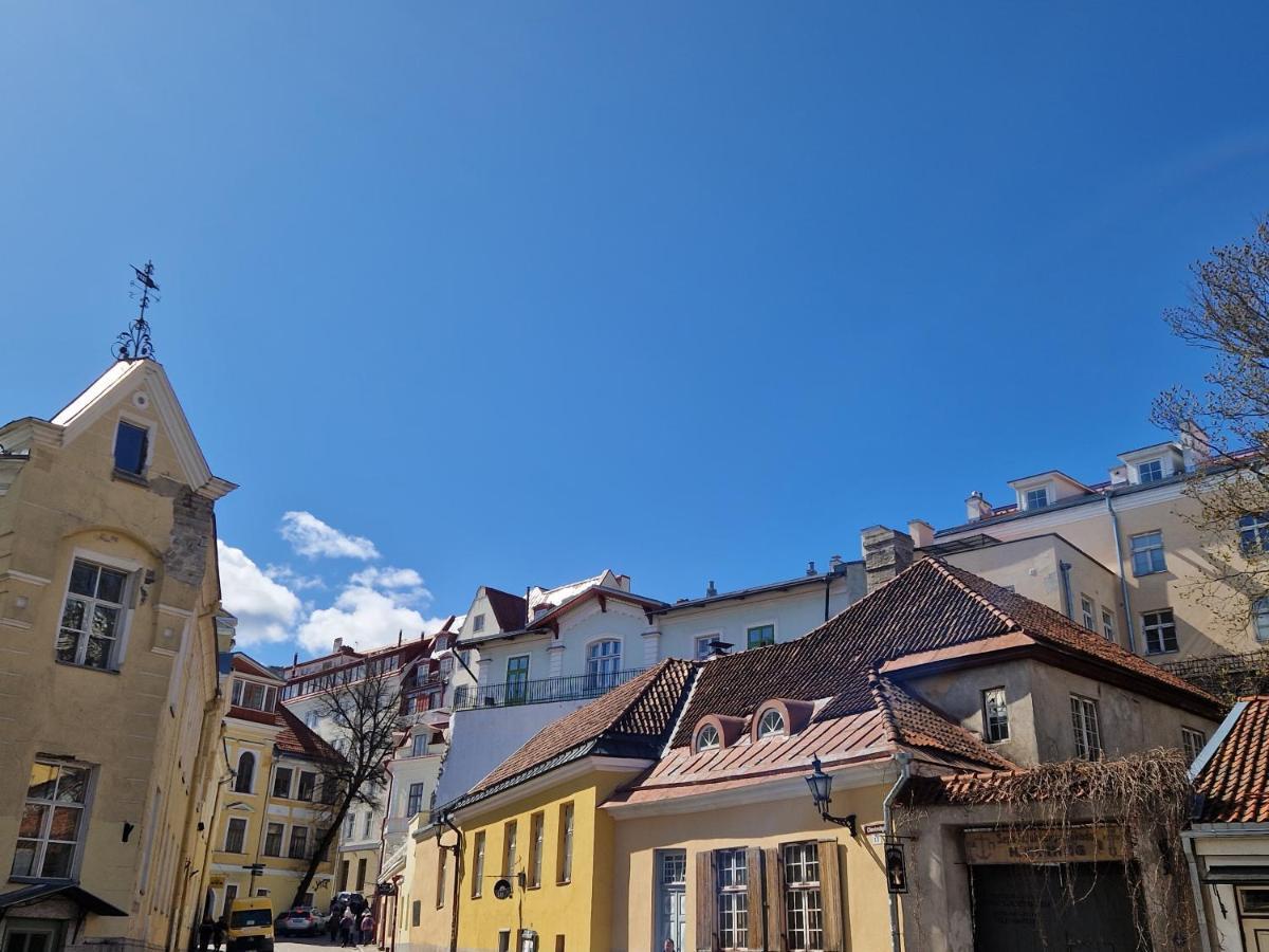 Lovely Apartment In Tallinn Old Town Extérieur photo